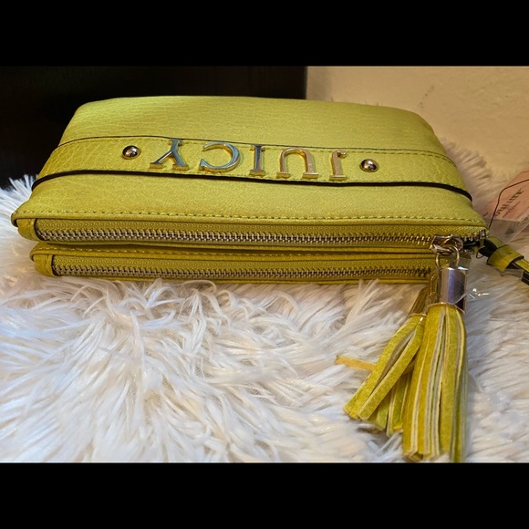Juicy couture wristlet/wallet/clutch - Picture 2 of 6